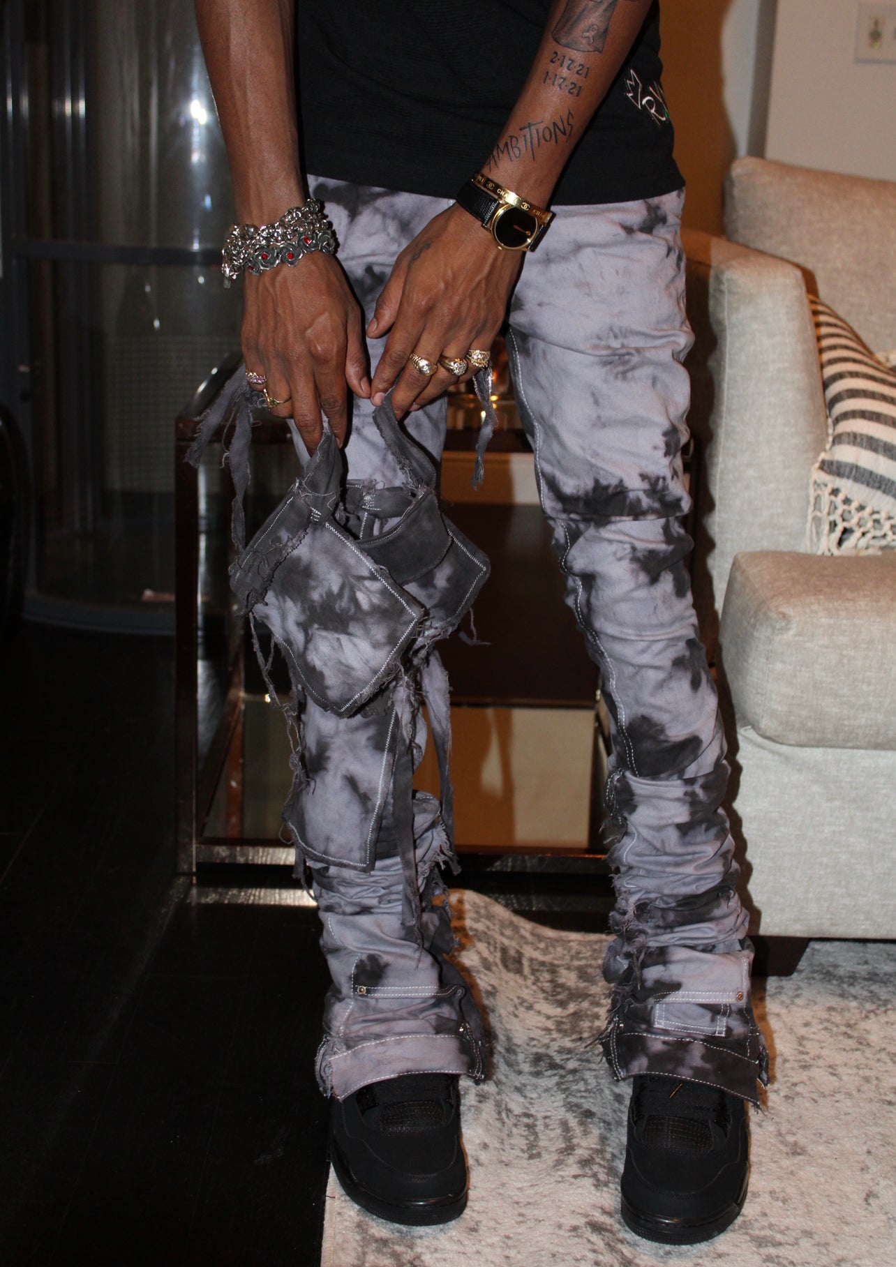 DETACHABLE XAGGERATED DENIMS